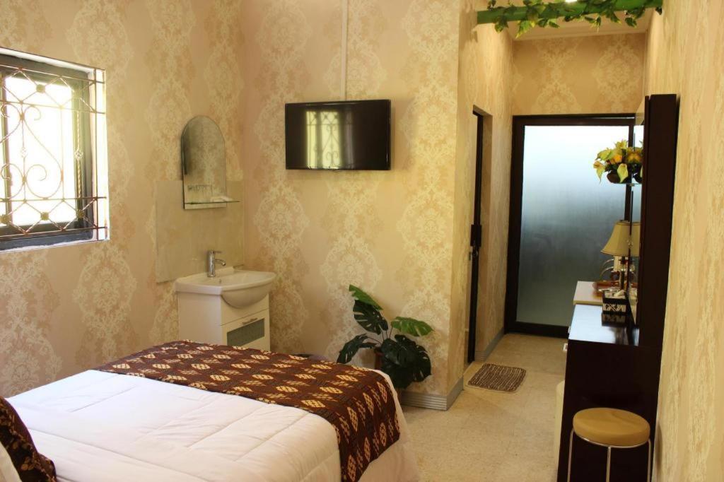 Rene Hotel Yogyakarta Exterior photo