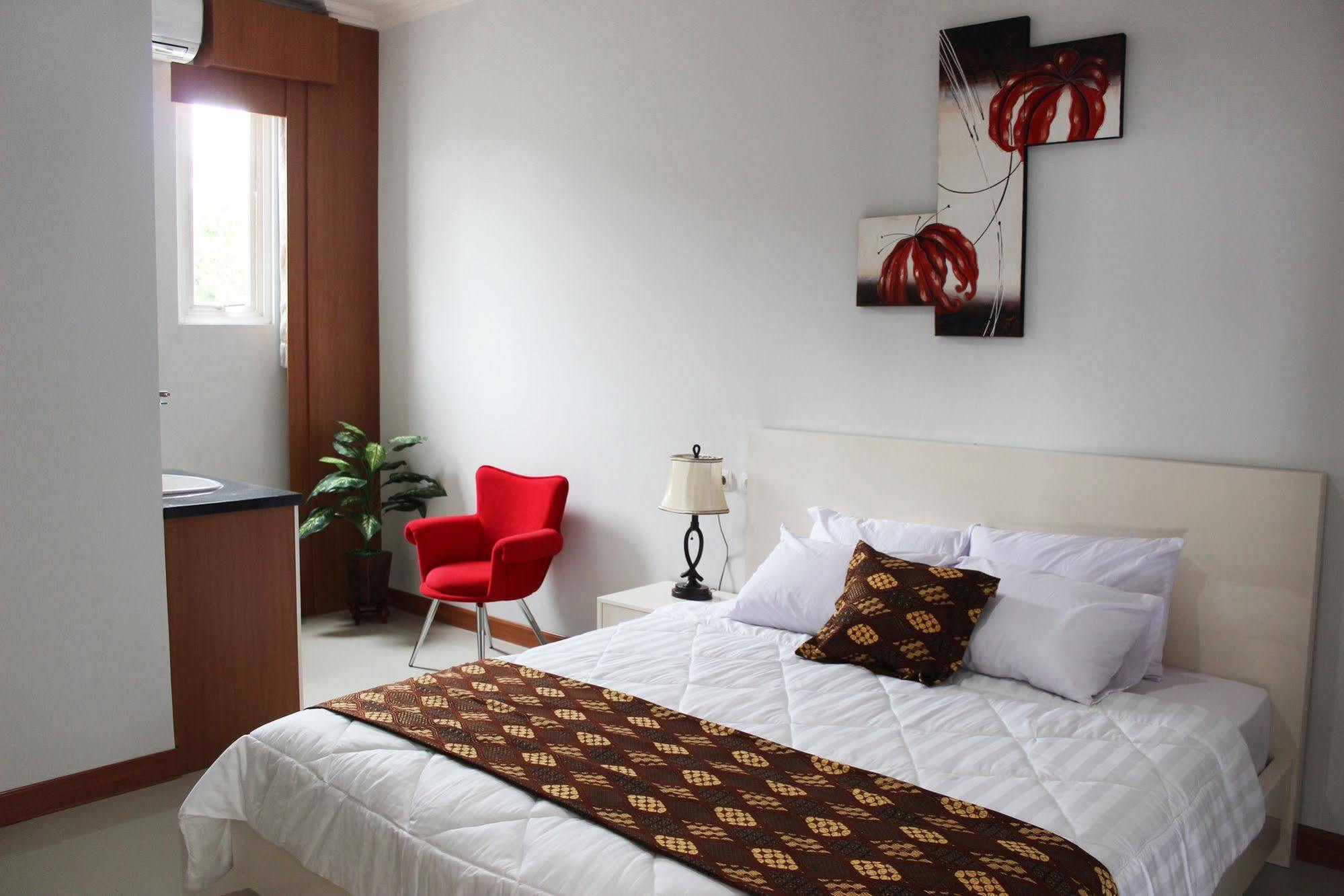 Rene Hotel Yogyakarta Exterior photo