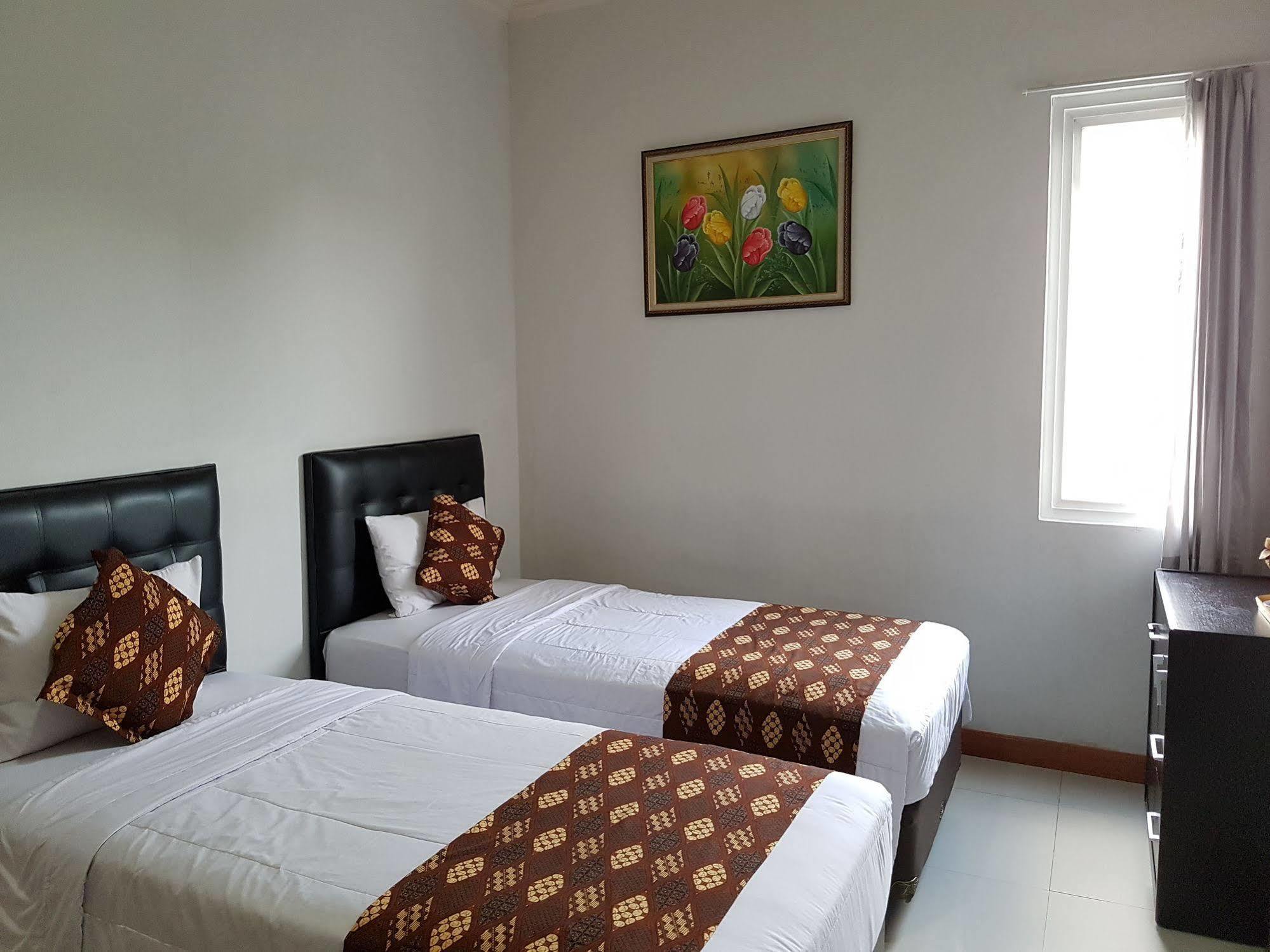 Rene Hotel Yogyakarta Exterior photo
