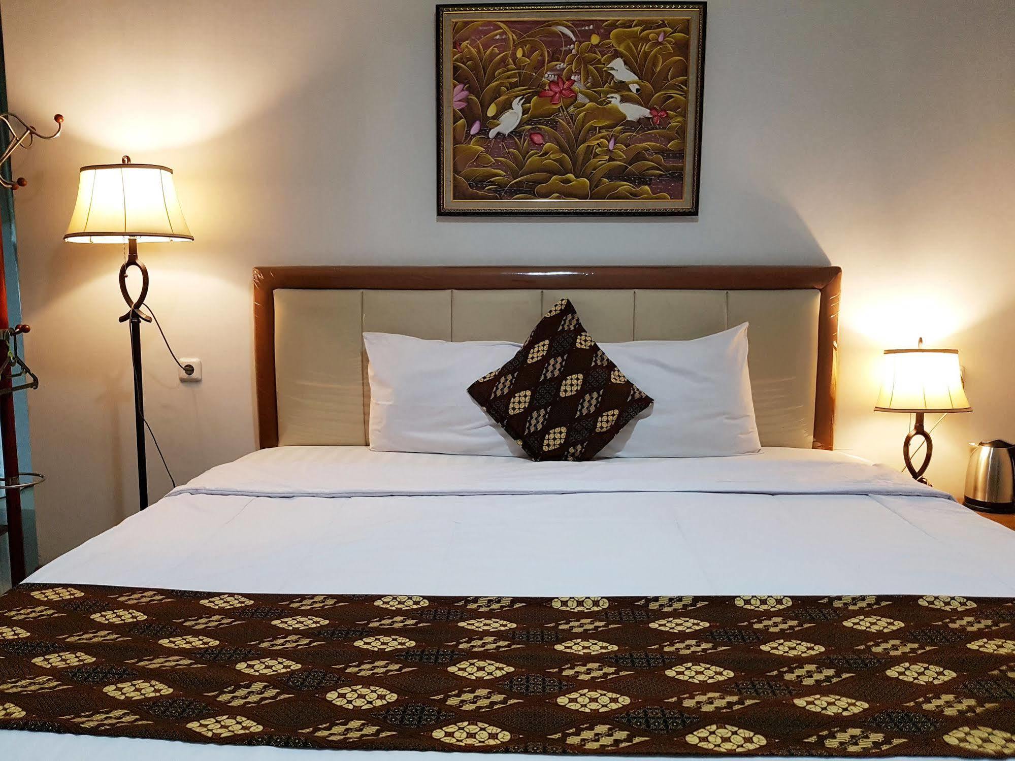 Rene Hotel Yogyakarta Exterior photo